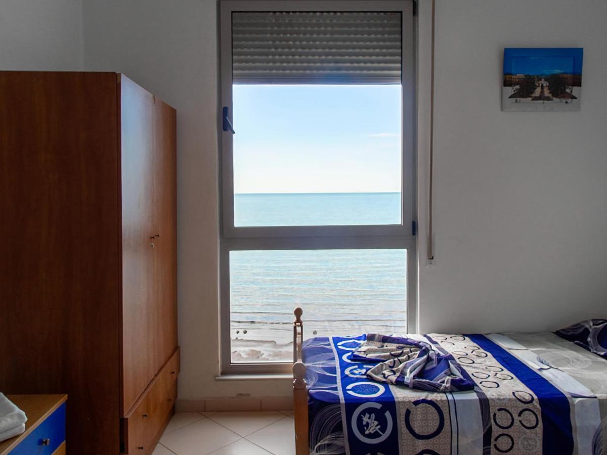 Blue Sky Apartaments Durrës Eksteriør billede